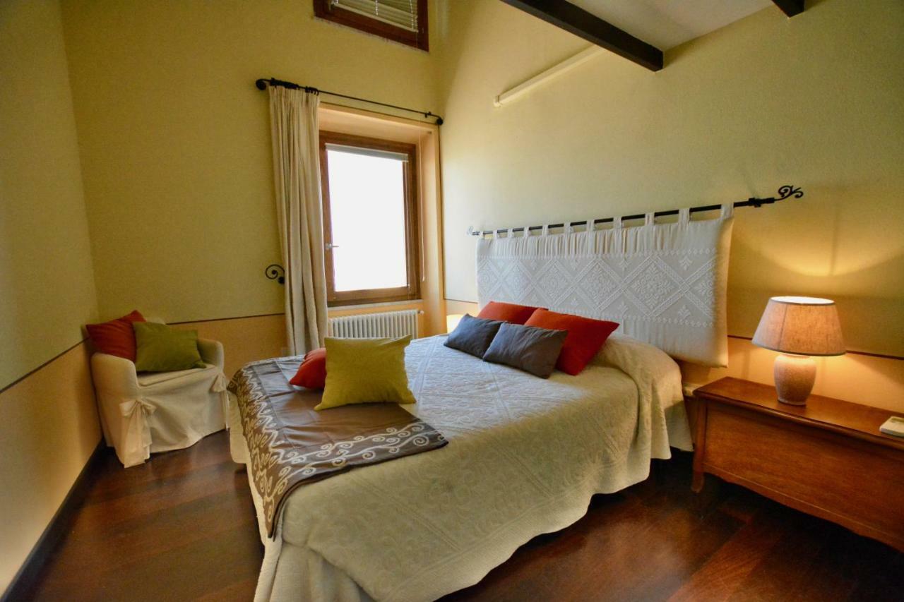 Romantic Suite Canelles Cagliari Bagian luar foto