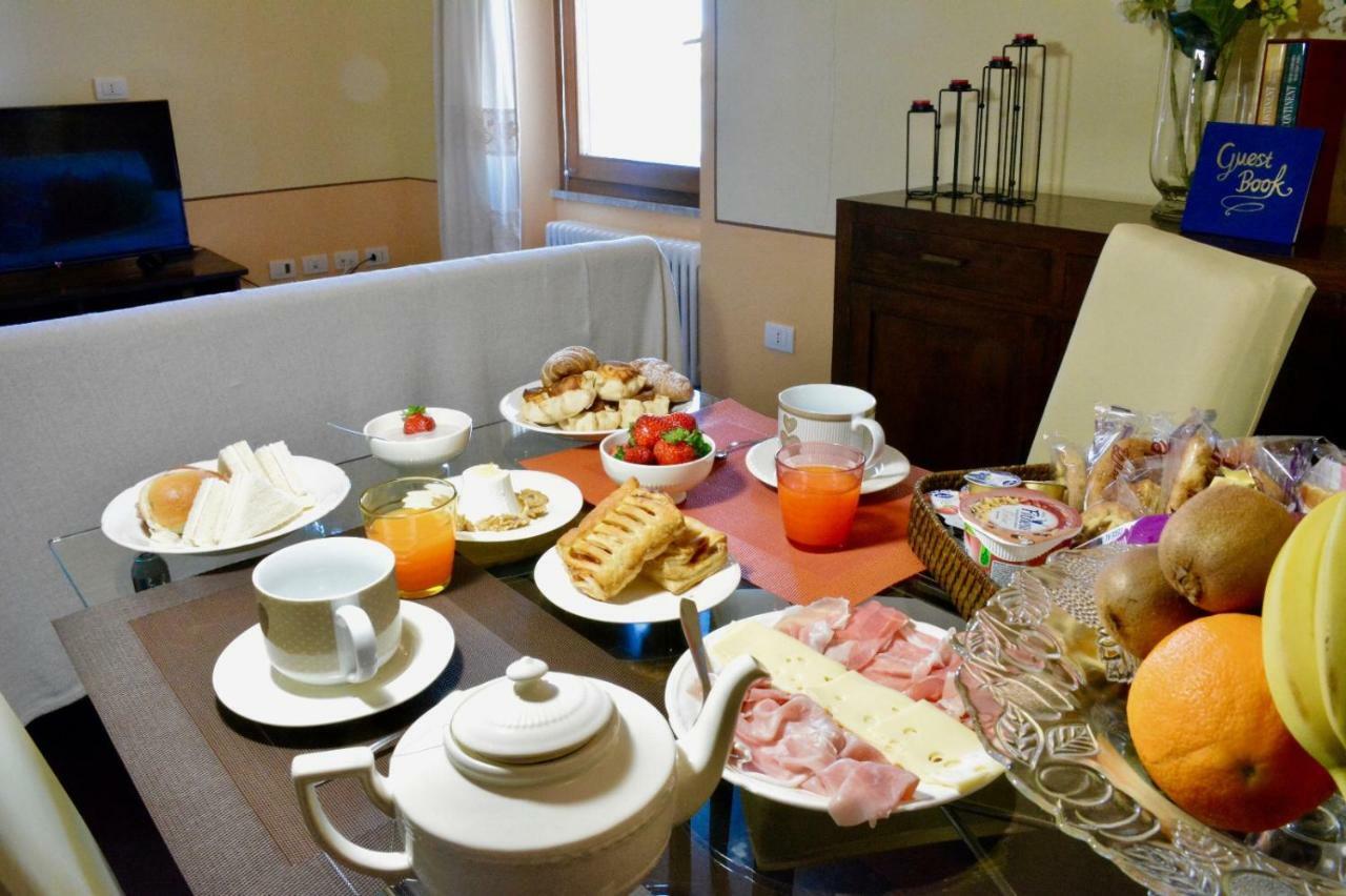 Romantic Suite Canelles Cagliari Bagian luar foto