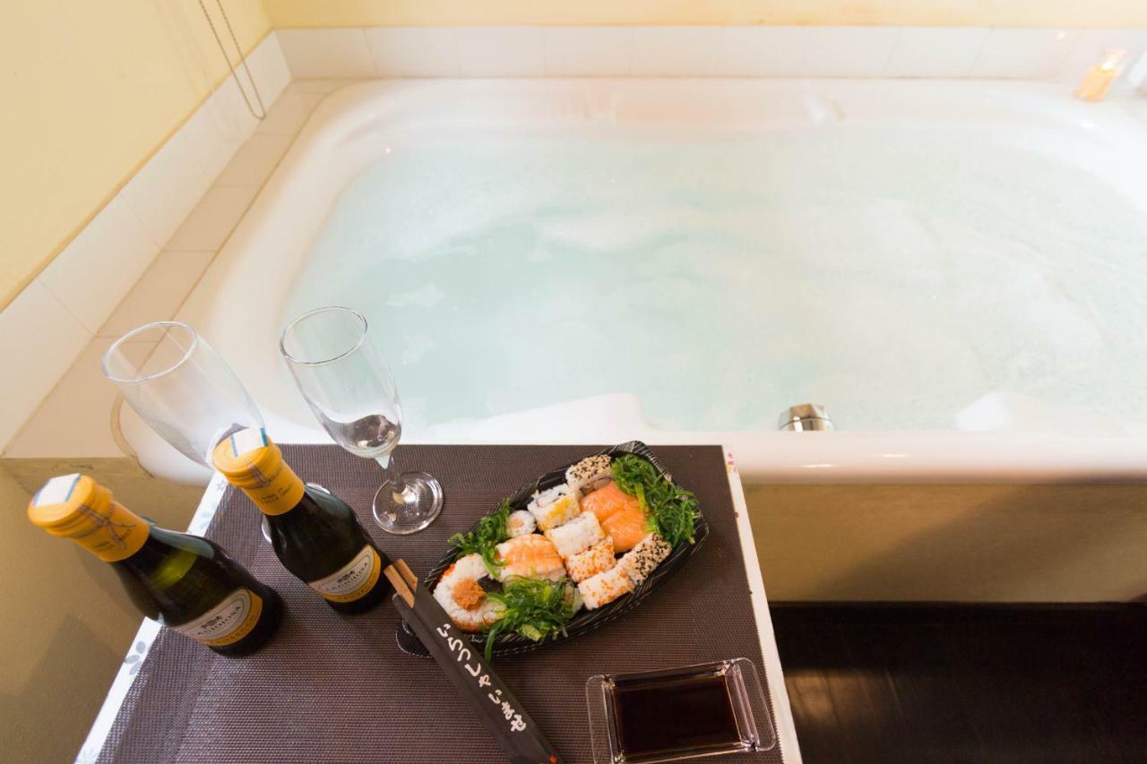Romantic Suite Canelles Cagliari Bagian luar foto
