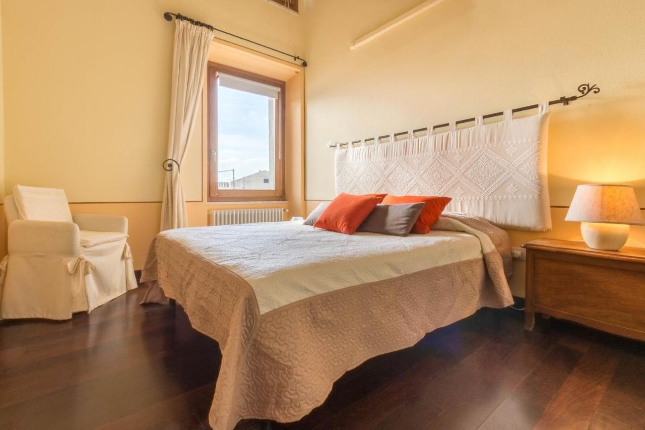 Romantic Suite Canelles Cagliari Bagian luar foto